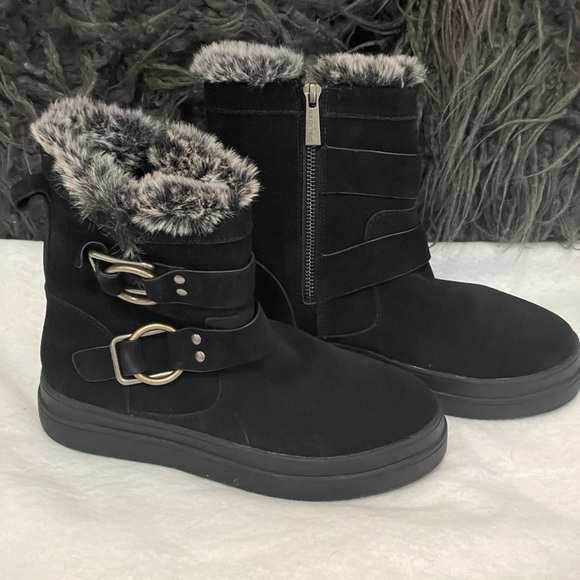NWT J Slides Black Winter Boots with Faux Fur - Picture 7 of 7